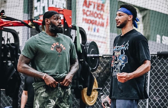 中后场出球 中后场出球